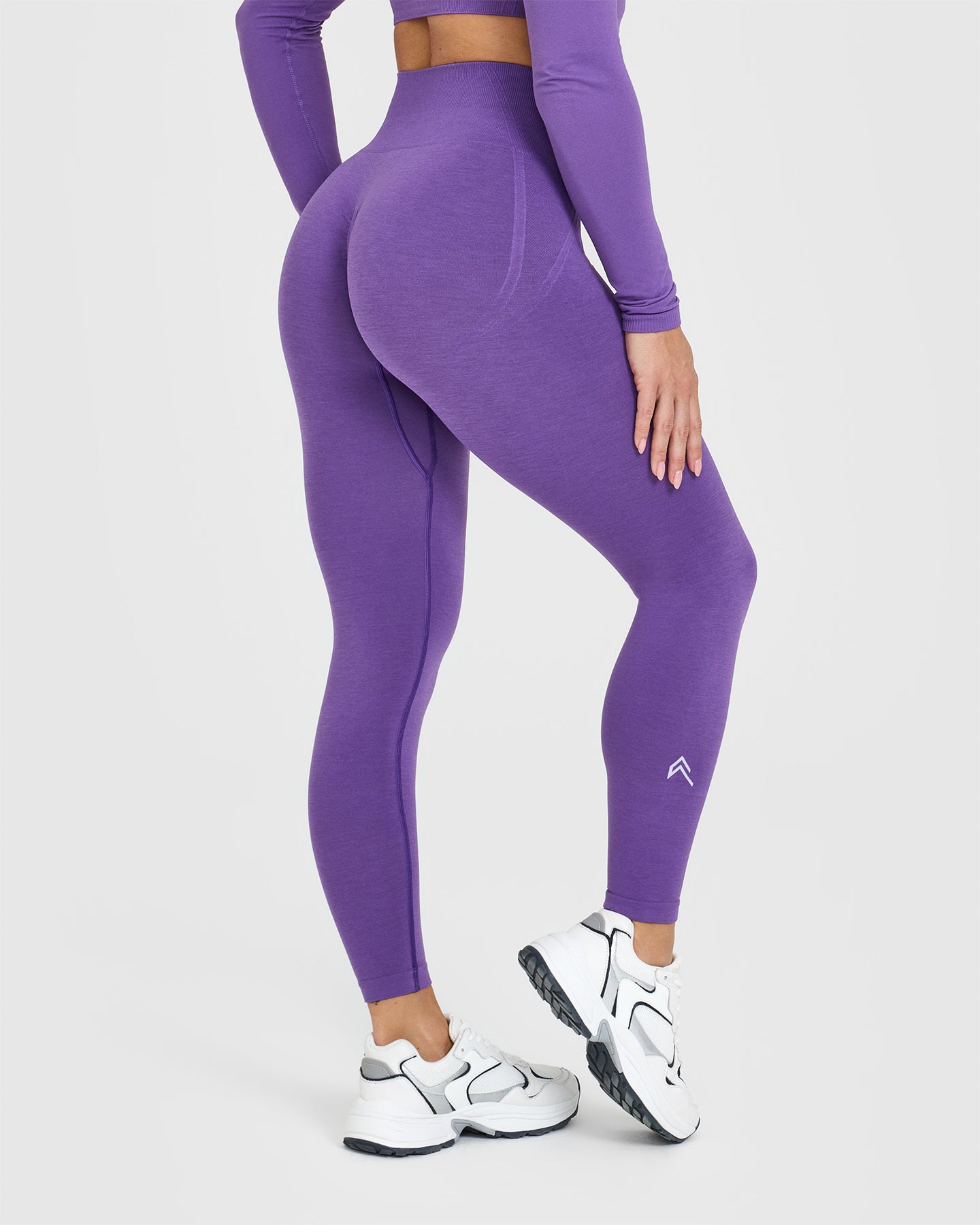 Effortless Seamless Leggings with White Logo | Iris Purple