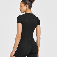 Go To Seamless Fitted Mid Top | Black