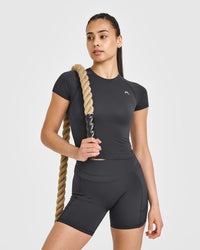 Go To Seamless Fitted Mid Top | Coal