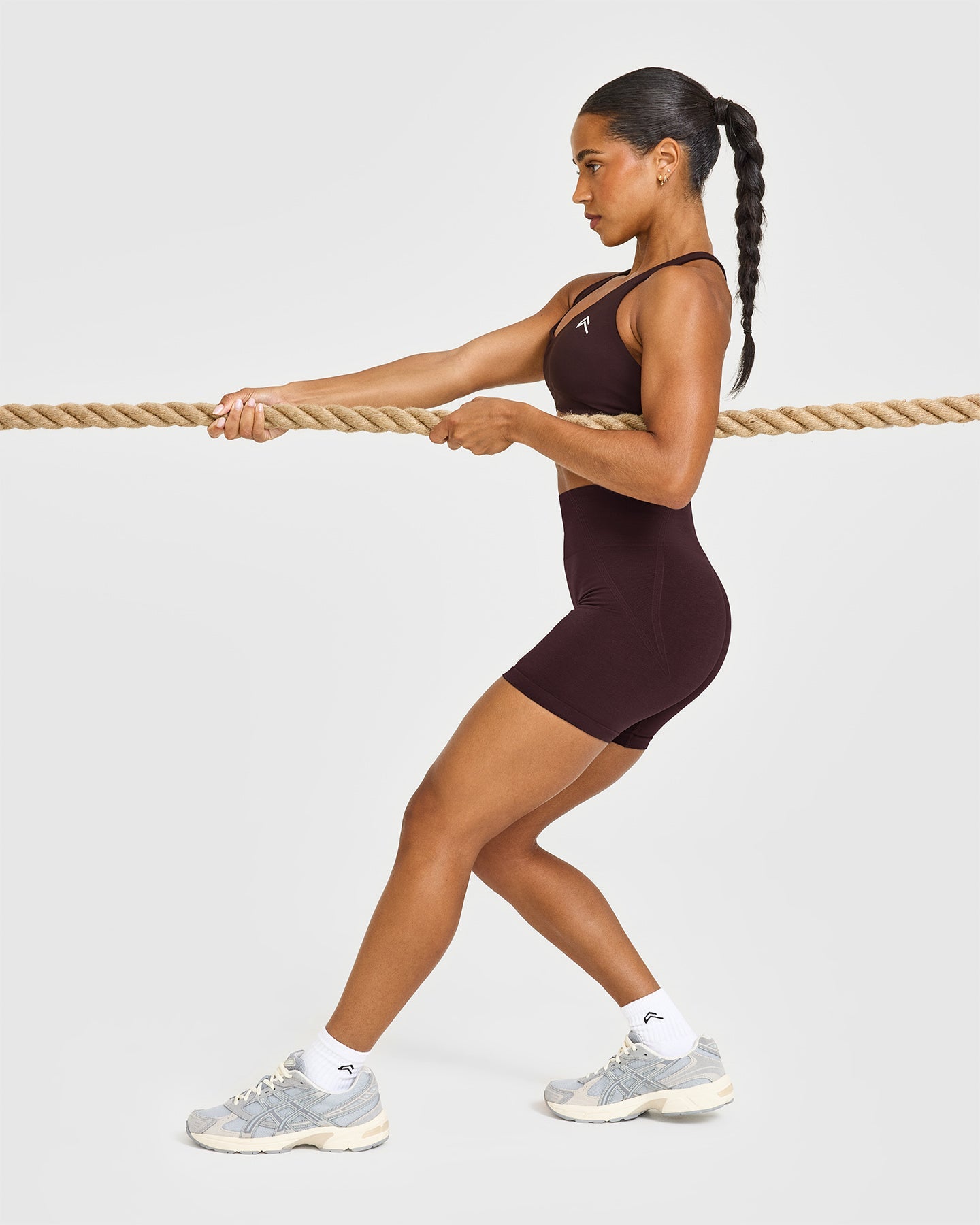 EasyLift™ Cross Back Sports Bra | Plum Brown