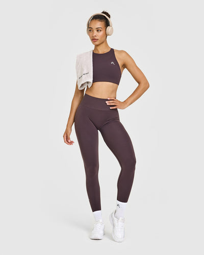 EasyLift™ High Neck Sports Bra | Dark Umber Brown