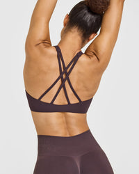 EasyLift™ High Neck Sports Bra | Dark Umber Brown