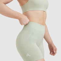 Effortless Seamless Shorts | Tea Green