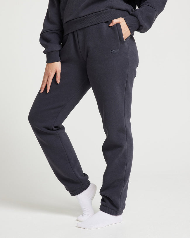 Classic Lounge Sweatpants | Coal