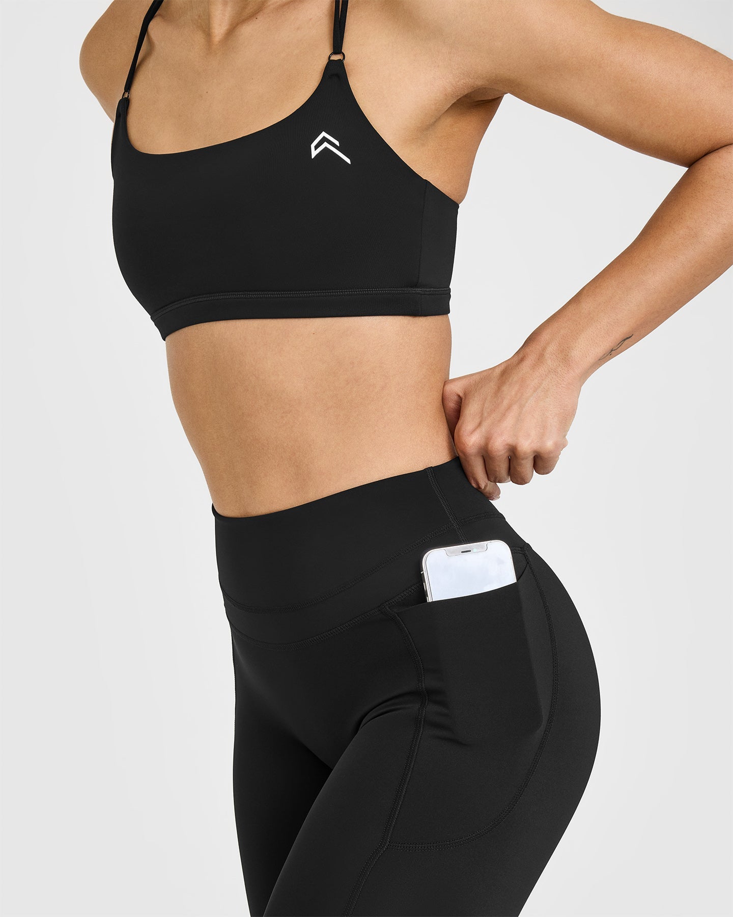 UnifiedMove™ High Waisted Pocket Leggings White Logo | Black