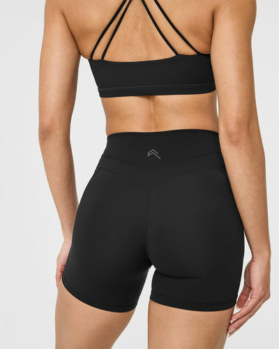 UnifiedMove™ High Waisted Pocket Shorts 6" | Black