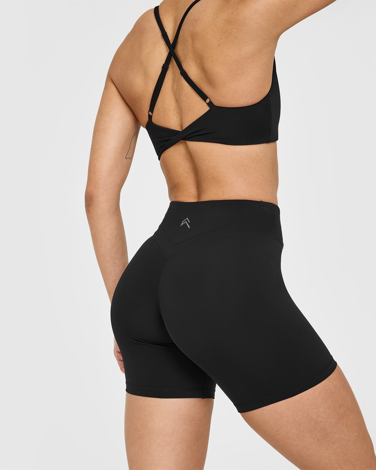 UnifiedMove™ Wrap Shorts 6" | Black