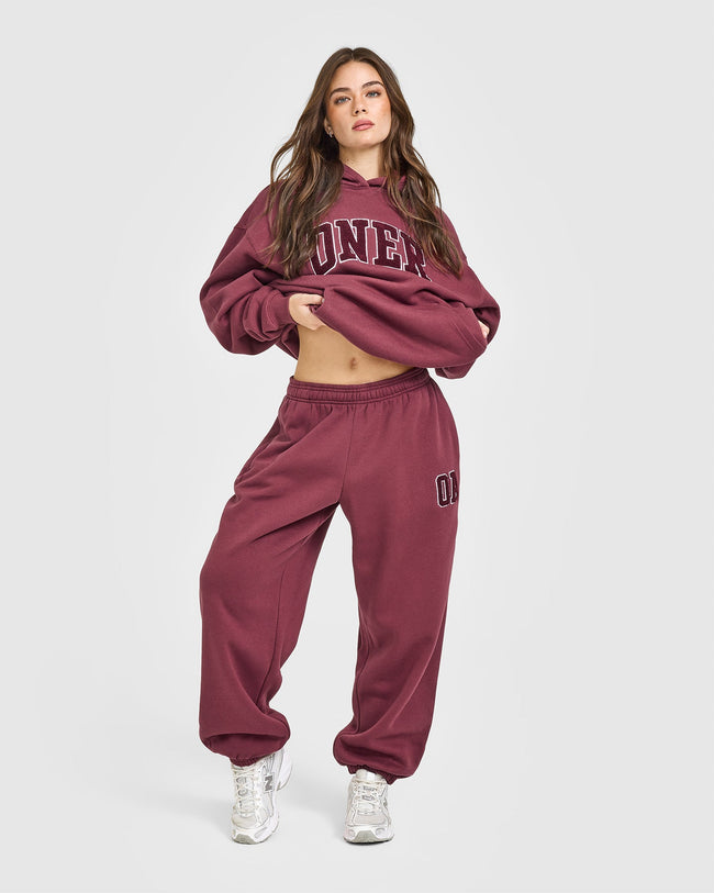 Foundations Oversized Oner 25 Joggers | Burnt Maroon