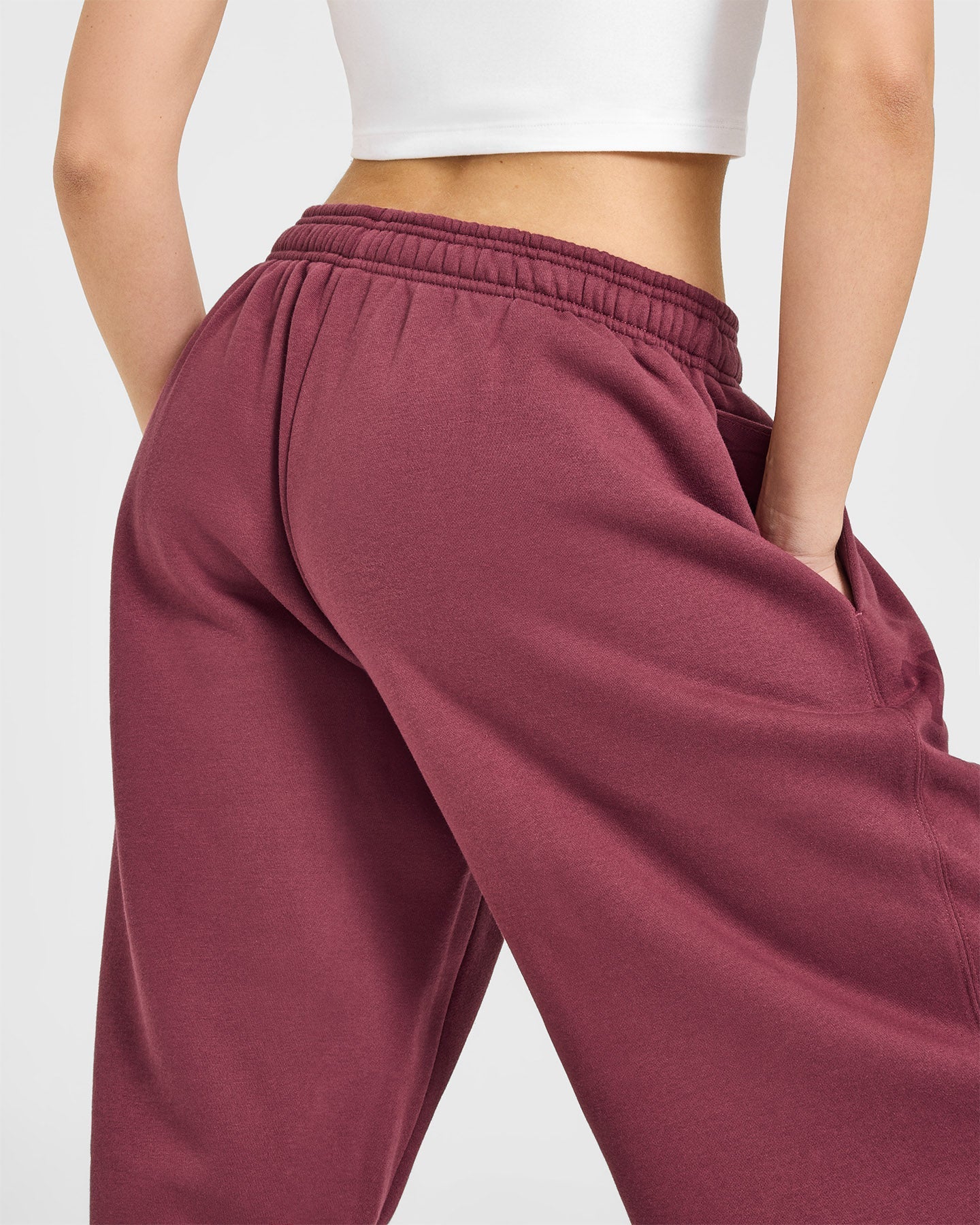 Foundations Oversized Oner 25 Joggers | Burnt Maroon