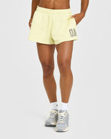 Foundations Oversized Oner 25 Shorts | Pastel Yellow