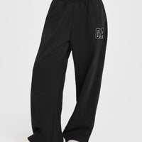 Foundations Oversized Oner 25 Straight Leg Joggers | Black
