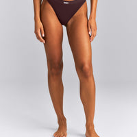 Seamless Thong | Plum Brown