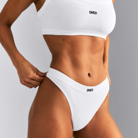 Seamless Thong | White