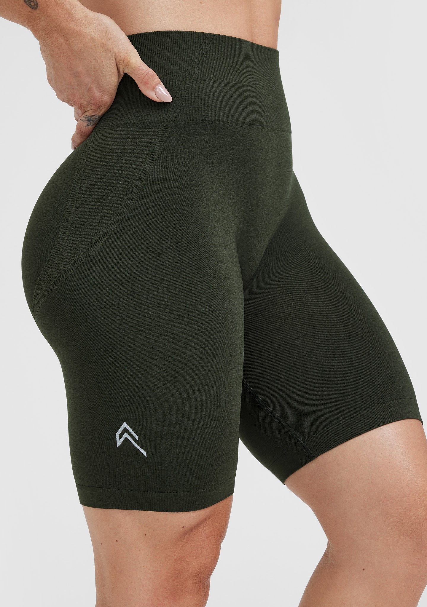 EffortlessLift™ Seamless Cycling Shorts with White Logo | Khaki