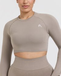 Go To Seamless Fitted Crop Long Sleeve Top | Minky