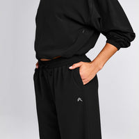 AirMove™ Straight Leg Pants | Black