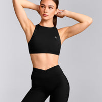 EasyLift™ High Neck Sports Bra | Black