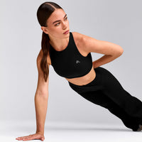 EasyLift™ High Neck Sports Bra | Black