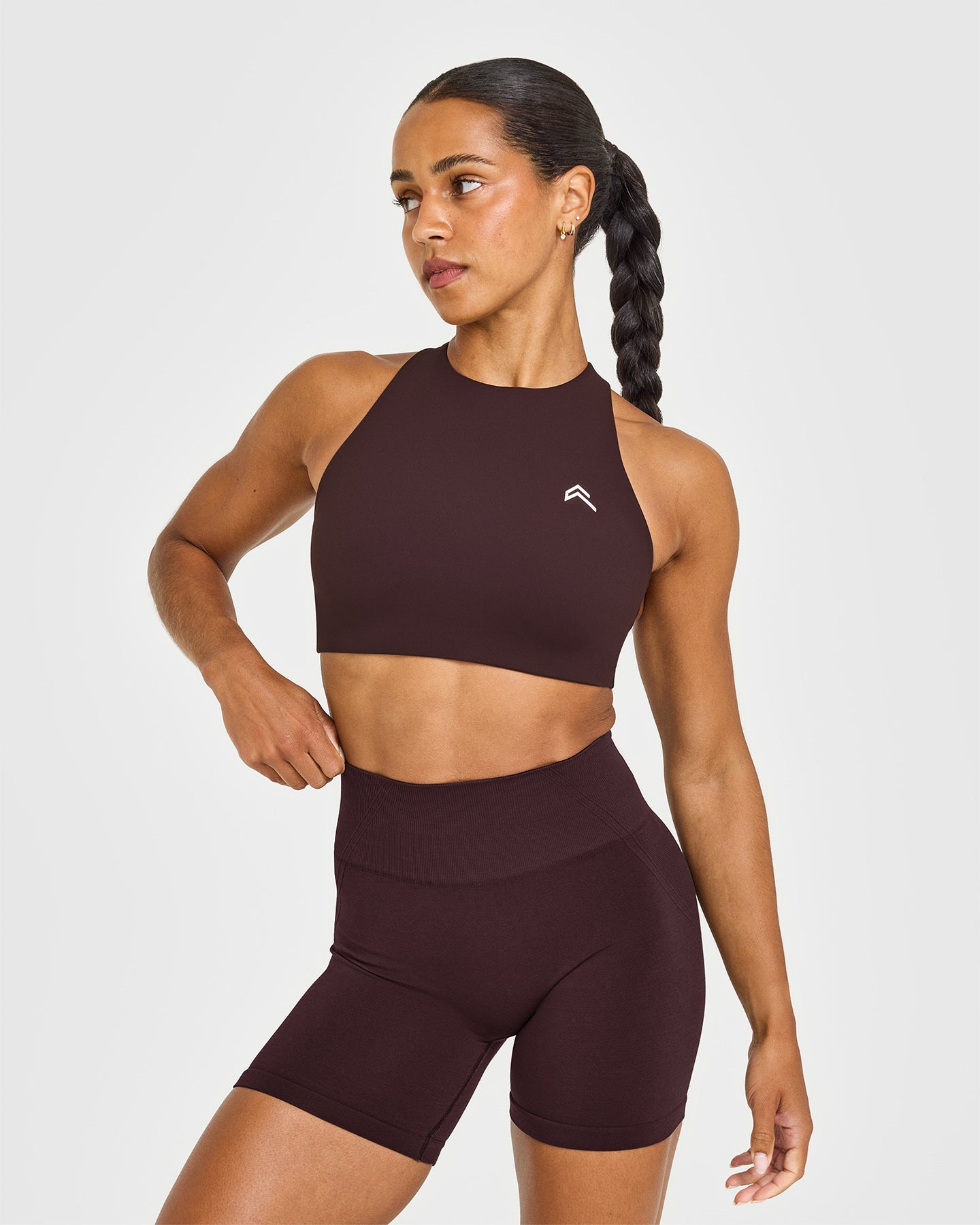 EasyLift™ High Neck Sports Bra with White Logo | Plum Brown
