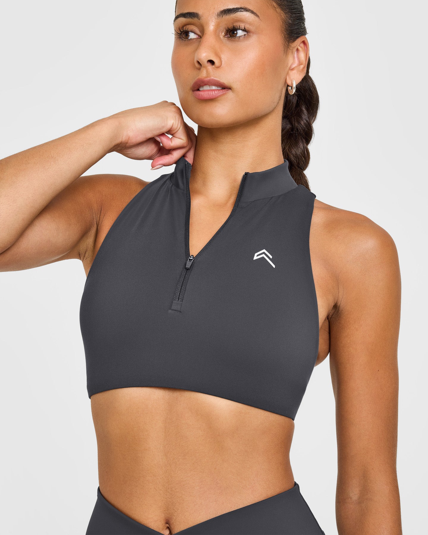 EasyLift™ Zip High Neck Sports Bra with White Logo | Coal