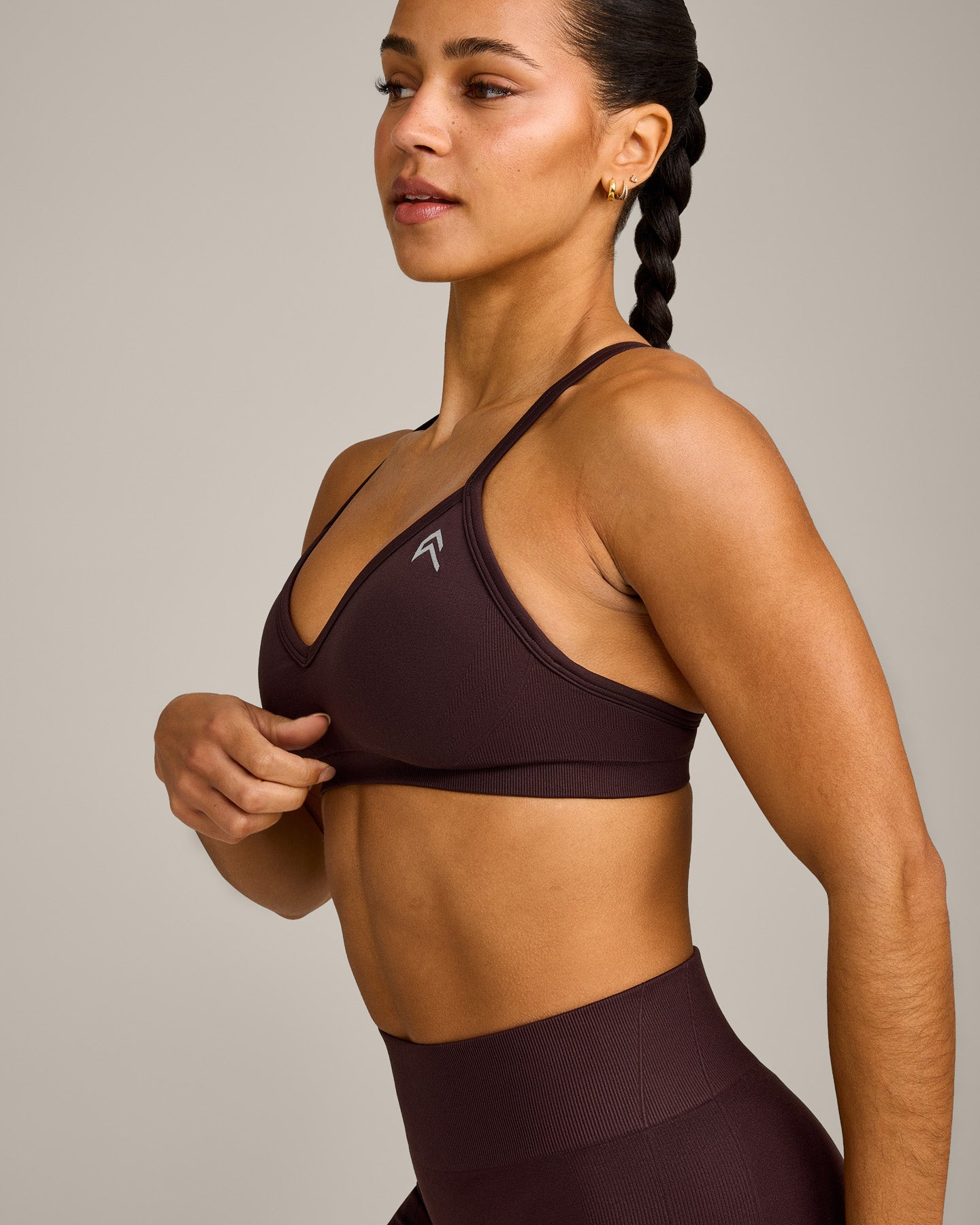 EnhanceLift™ Seamless Strappy Sports Bra with Grey Logo | Plum Brown