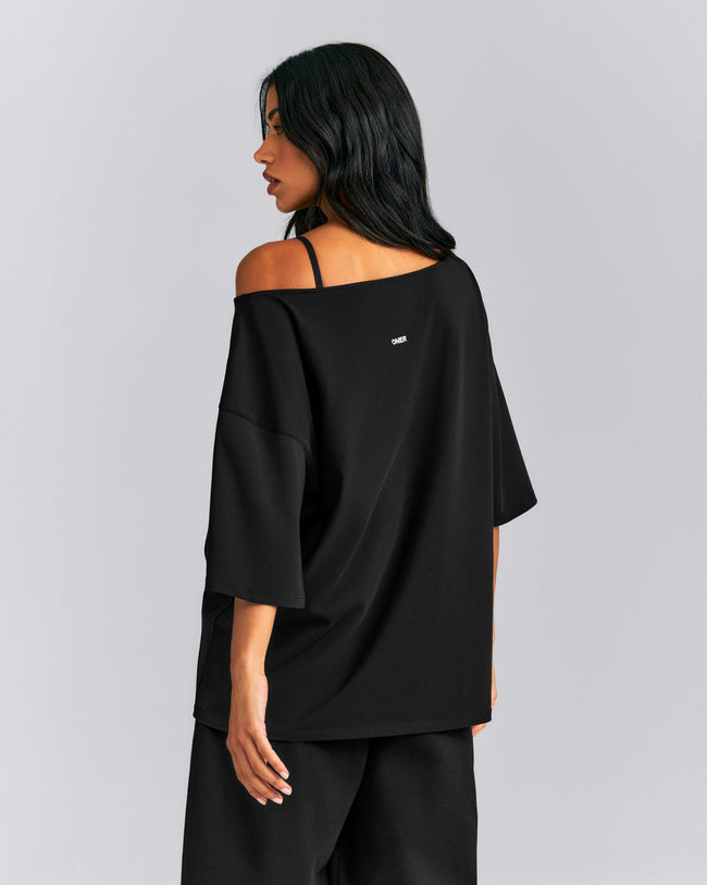 Slouchy One Shoulder T-Shirt | Black