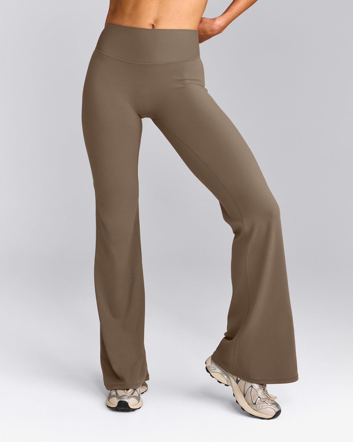SoftMotion™ Flared Pants with Grey Logo | Moss Brown