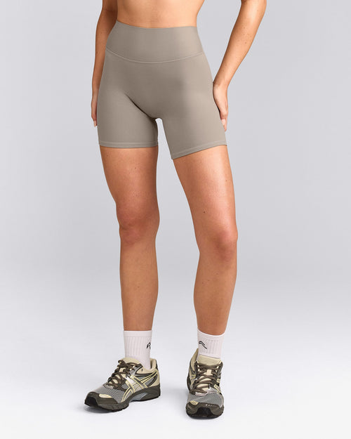 SoftMotion™ High Waisted Shorts 6" | Warm Sand