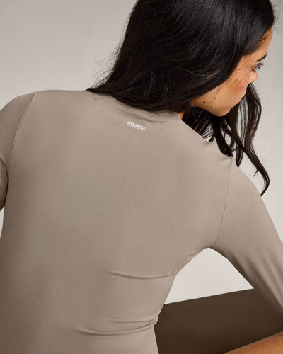 SoftMotion™ Long Sleeve Top with White Logo | Warm Sand
