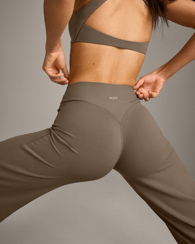 SoftMotion™ Straight Leg Bottoms with Grey Logo | Moss Brown