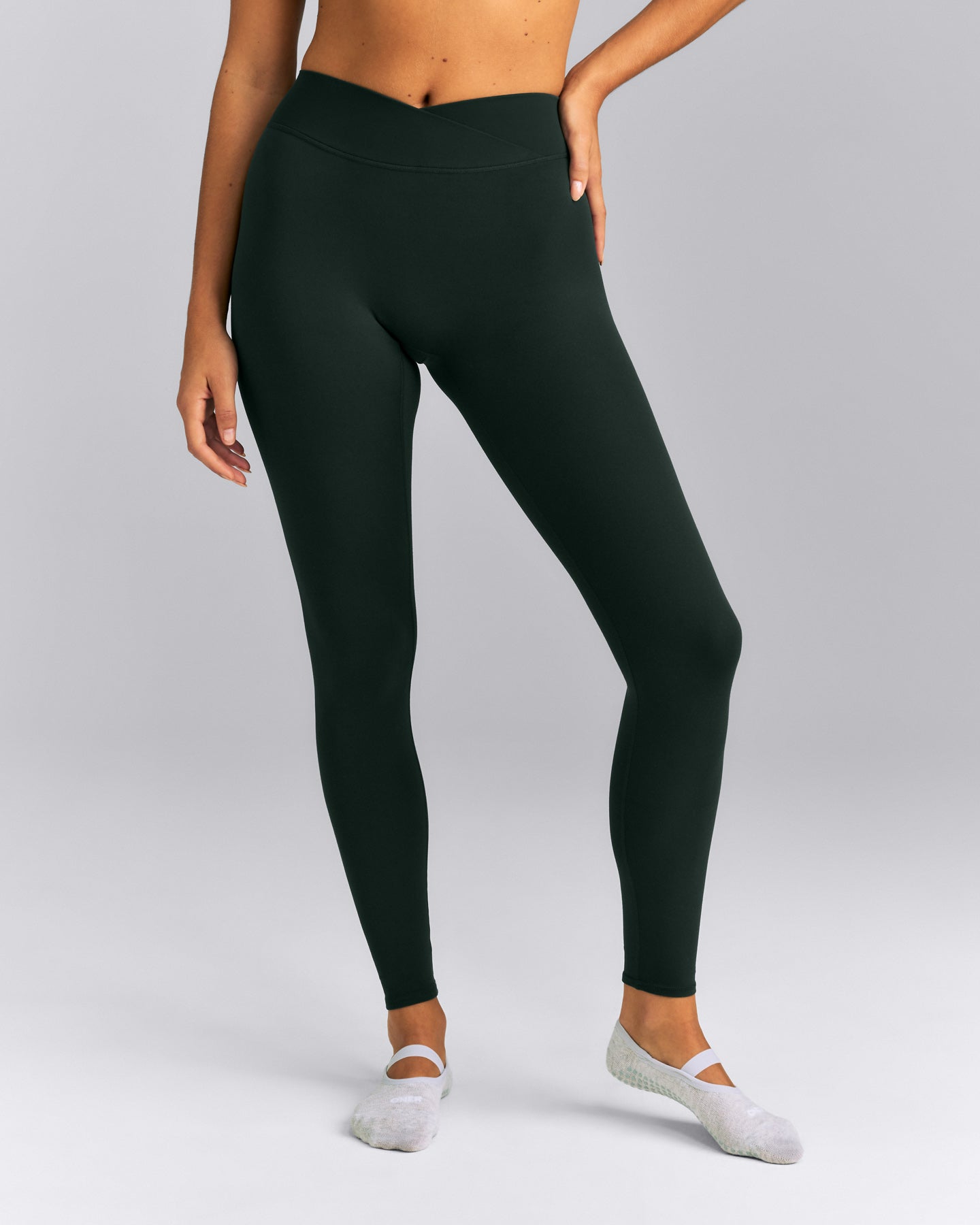 SoftMotion™ Wrap Leggings | Emerald Noir