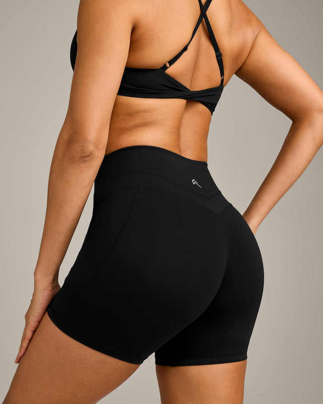 UnifiedMove™ High Waisted Pocket Shorts 6" with Reflective Logo | Black