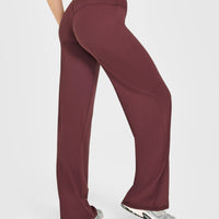 SoftMotion™ Straight Leg Bottoms with White Logo | Velvet Mocha