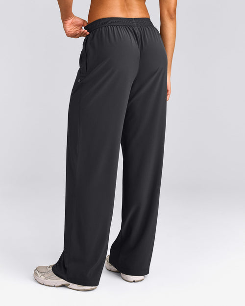 AirMove™ Straight Leg Pants | Coal