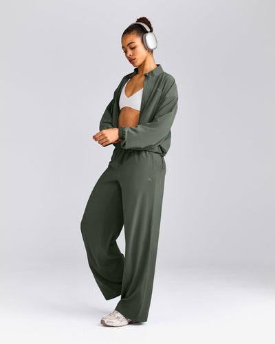 AirMove™ Straight Leg Trousers with Reflective Logo | Dark Khaki