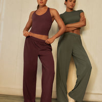 AirMove™ Straight Leg Trousers with Reflective Logo | Velvet Mocha