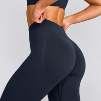 EffortlessLift™ Seamless Leggings with Grey Logo | True Blue
