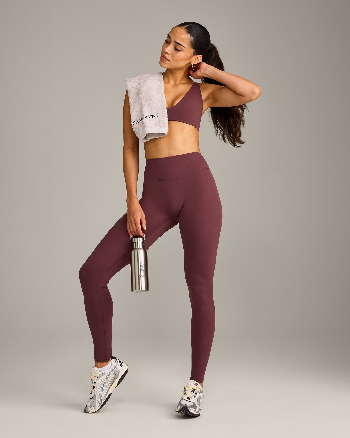 SoftMotion™ High Waisted Leggings with Grey Logo | Velvet Mocha