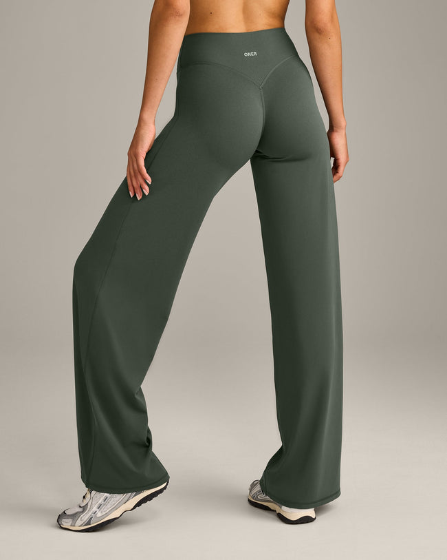 SoftMotion™ Straight Leg Bottoms with Grey Logo | Dark Khaki