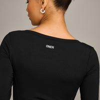 Mellow™ Motion Wide V-Neck 3/4 Length Sleeve Mid Top | Black