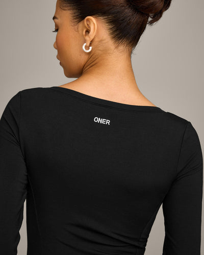 Mellow™ Motion Wide V-Neck 3/4 Length Sleeve Mid Top | Black