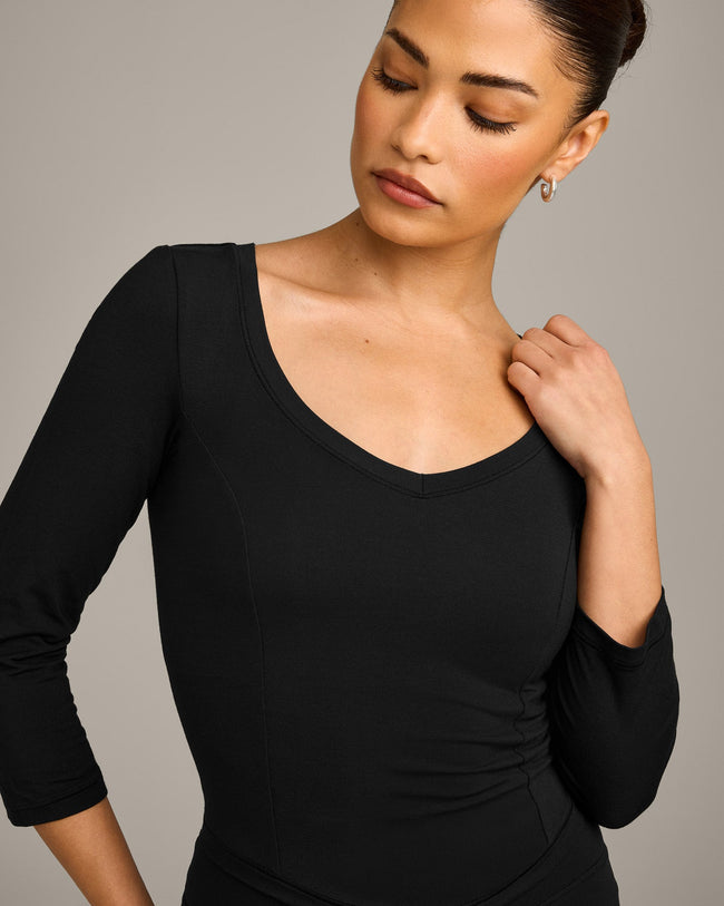 Mellow™ Motion Wide V-Neck 3/4 Length Sleeve Mid Top | Black
