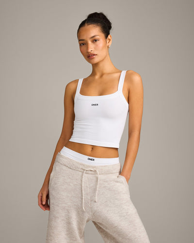 Seamless Scoop Neck Vest | White