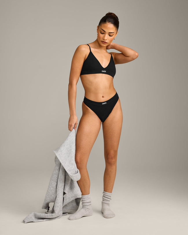 Seamless Thong | Black