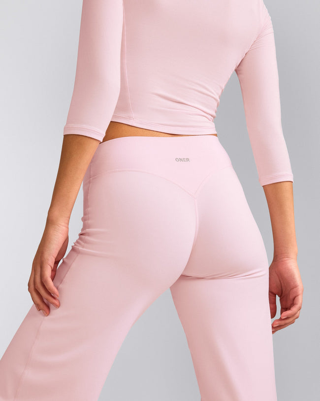 SoftMotion™ Straight Leg Pants with Grey Logo | Soft Girl Pink