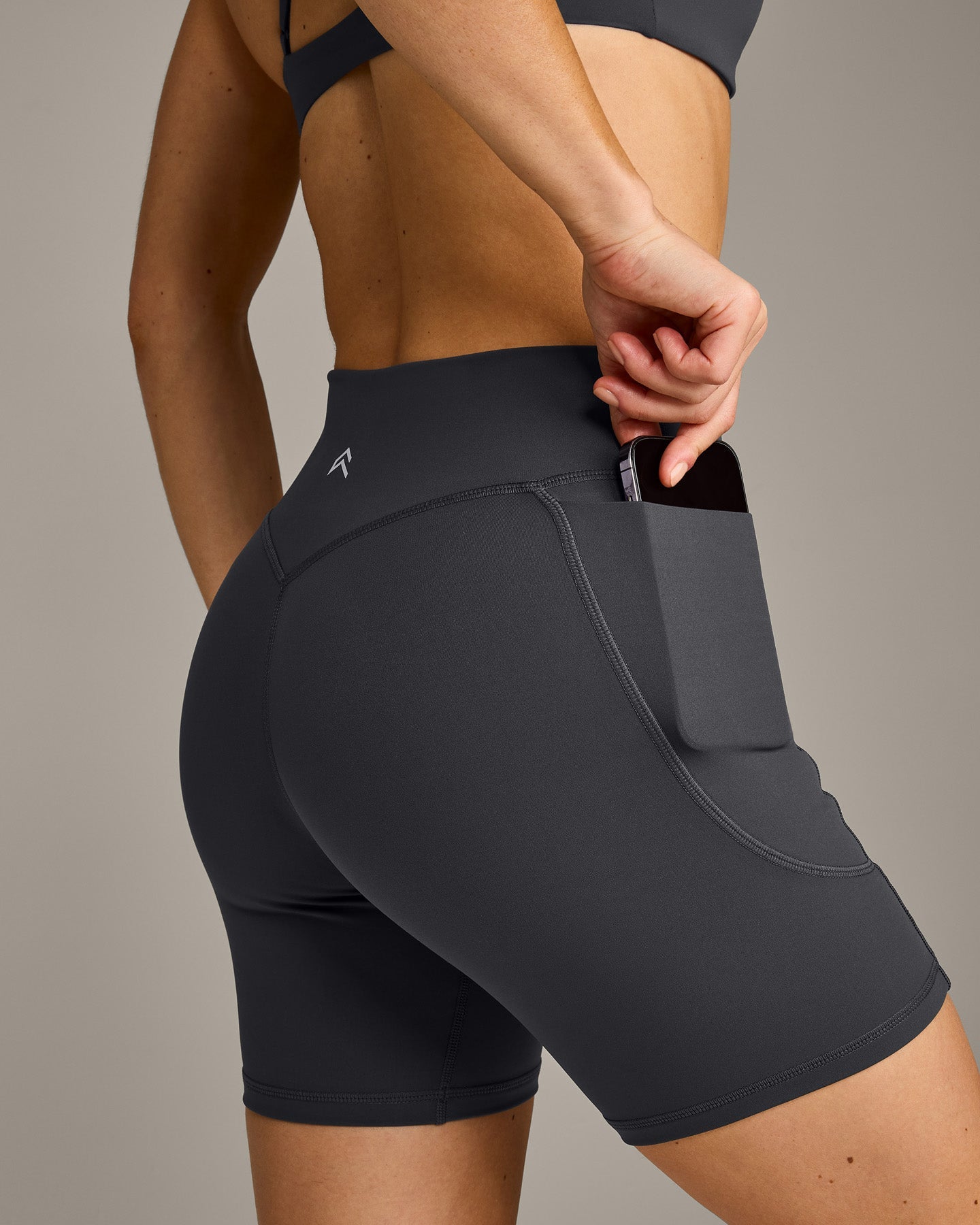 UnifiedMove™ Pocket Shorts 6" with Bonding with Reflective Logo | Coal