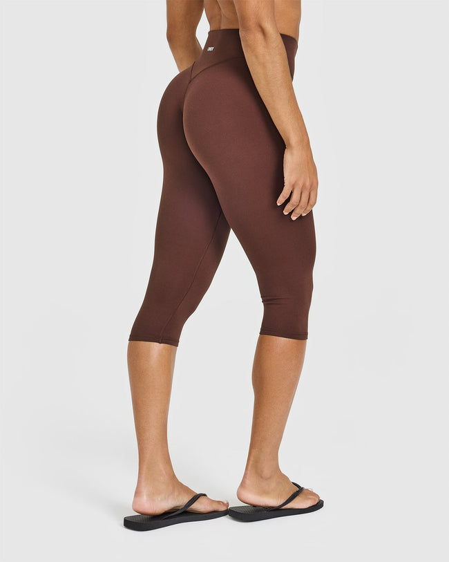 SoftMotion™ High Waisted Capri Leggings with White Logo | Espresso Brown