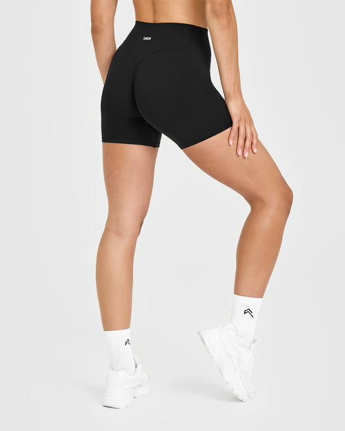 SoftMotion™ High Waisted Shorts 6" | Black