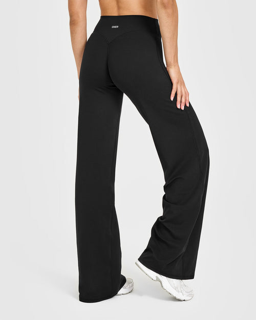 SoftMotion™ Straight Leg Bottoms with White Logo | Black