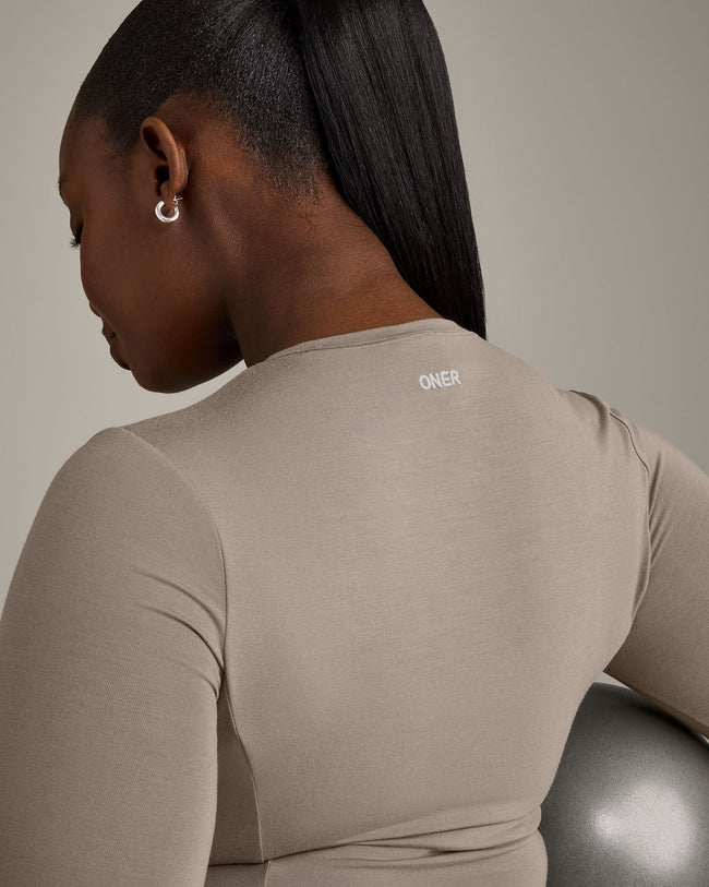 Mellow™ Motion Crew Neck Long Sleeve Mid Top | Warm Minky